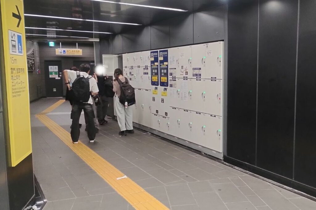 銀座線浅草駅の雷門・浅草寺方面改札側のコインロッカー（1番出口エレベーター付近）の設置場所