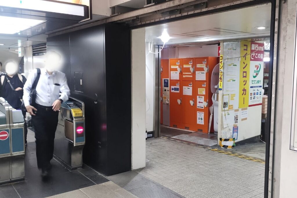 銀座線浅草駅の松屋・隅田公園方面改札付近、浅草地下街の入口にあるコインロッカーの場所