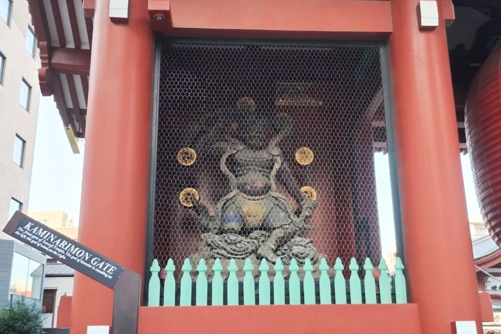 雷門の雷神像